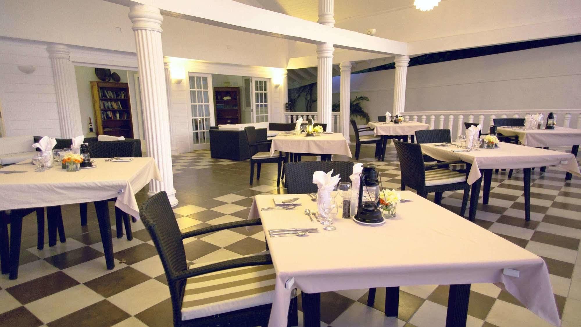 Davids Beach Hotel Clifton 外观 照片