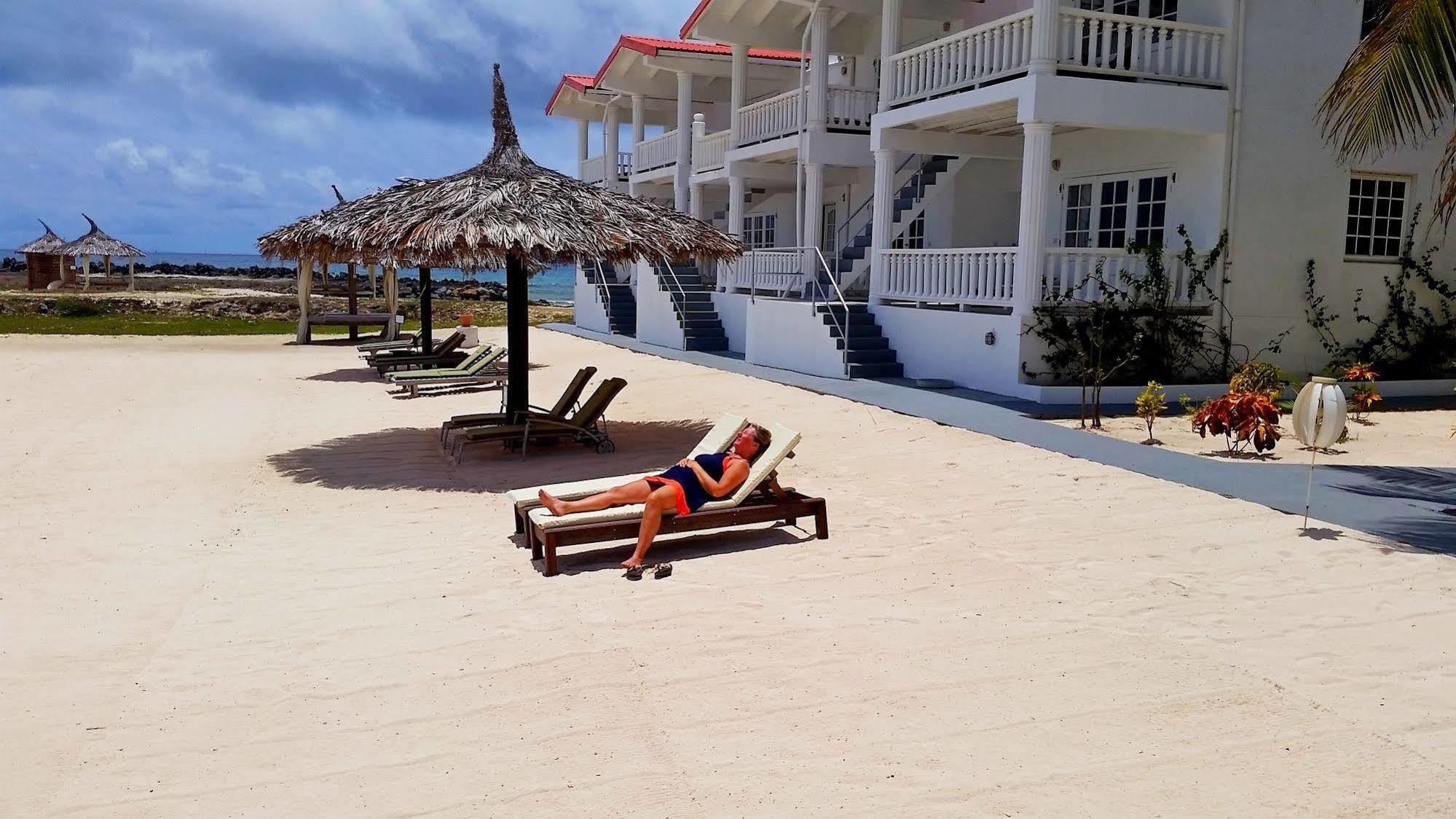 Davids Beach Hotel Clifton 外观 照片